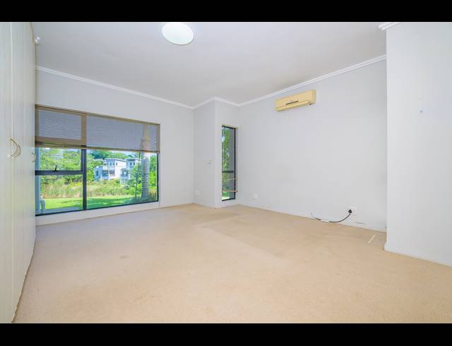 3 BEDROOM APARTMENT FOR SALE IN PALM LAKES ESTATE